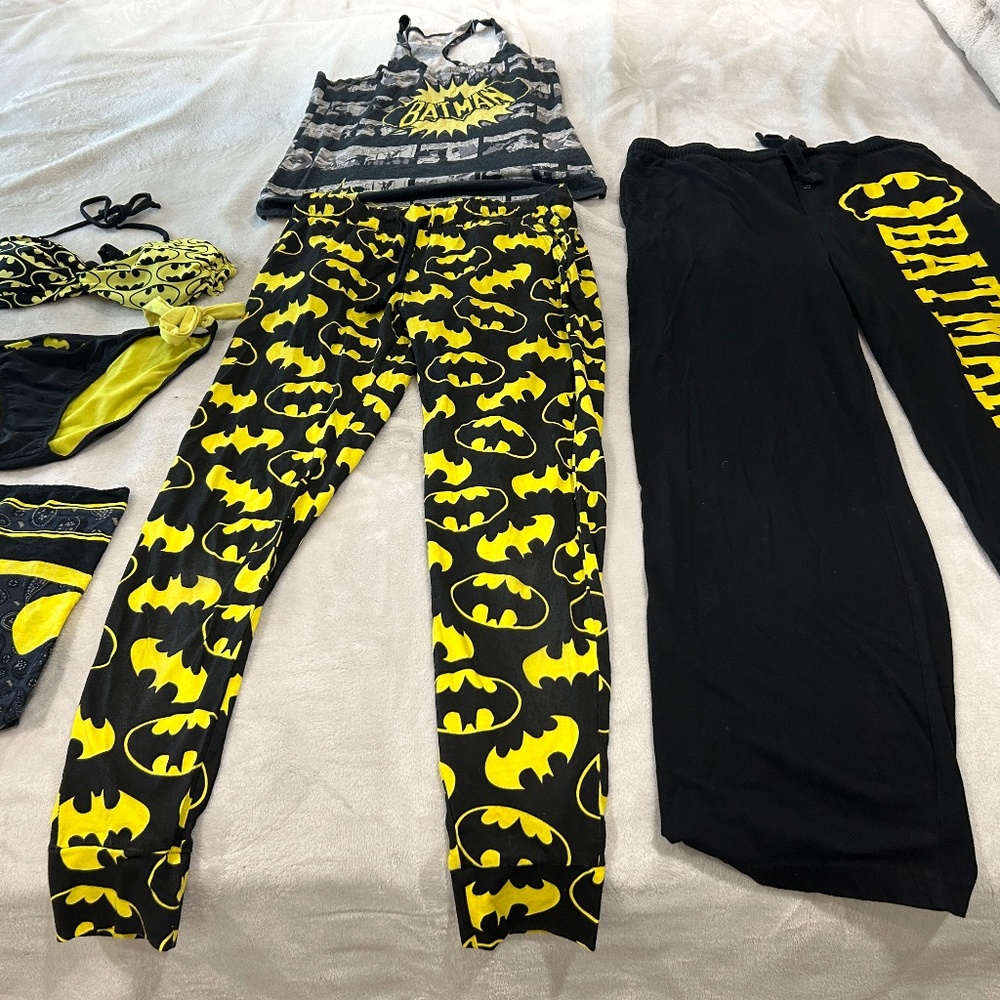 batman 2pc pajamas set, lounge pants, bikini set and bandana